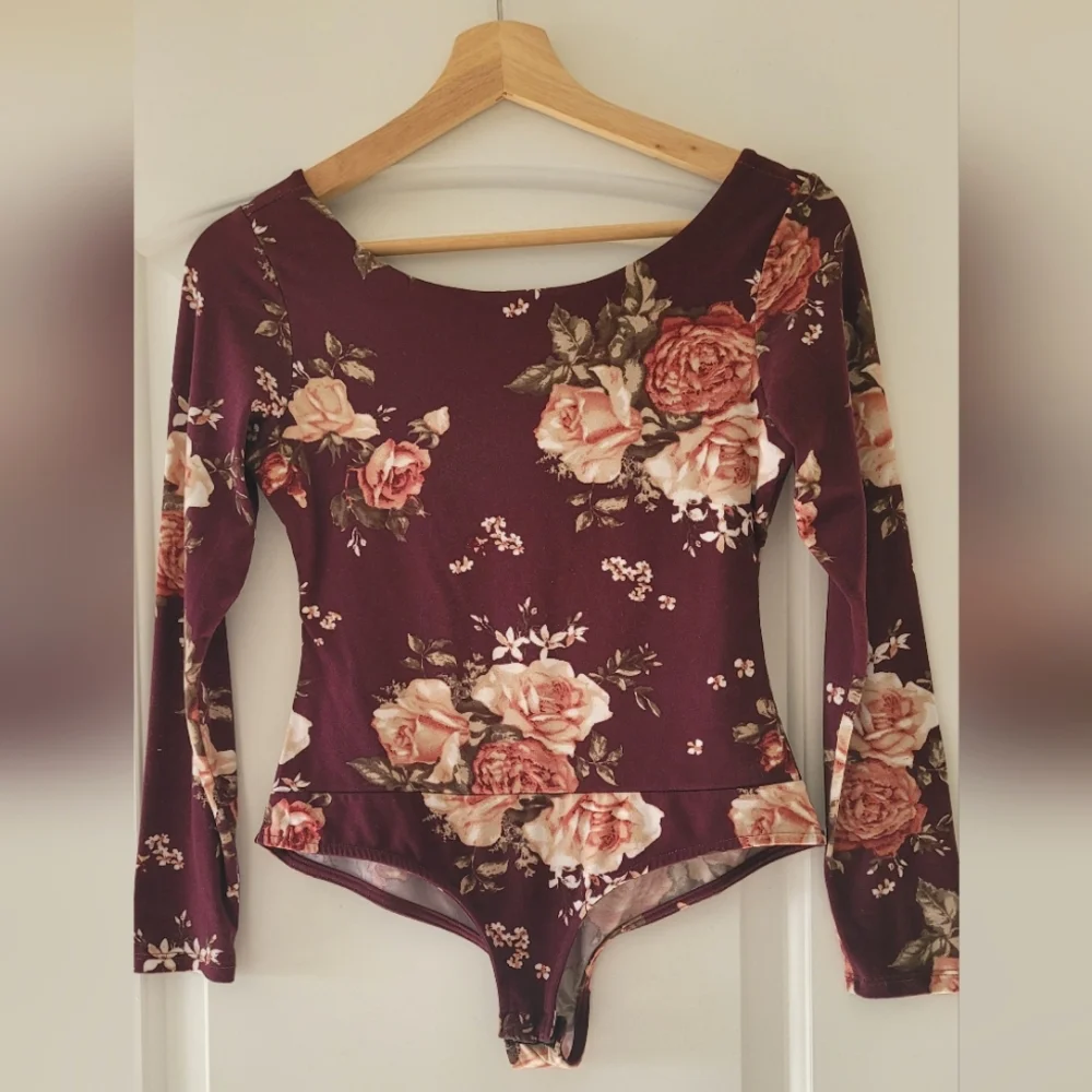 Floral Bodysuit - Picture 3 of 3